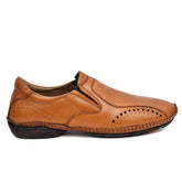 Stylish and versatile slip-on shoes for men’s casual outfits